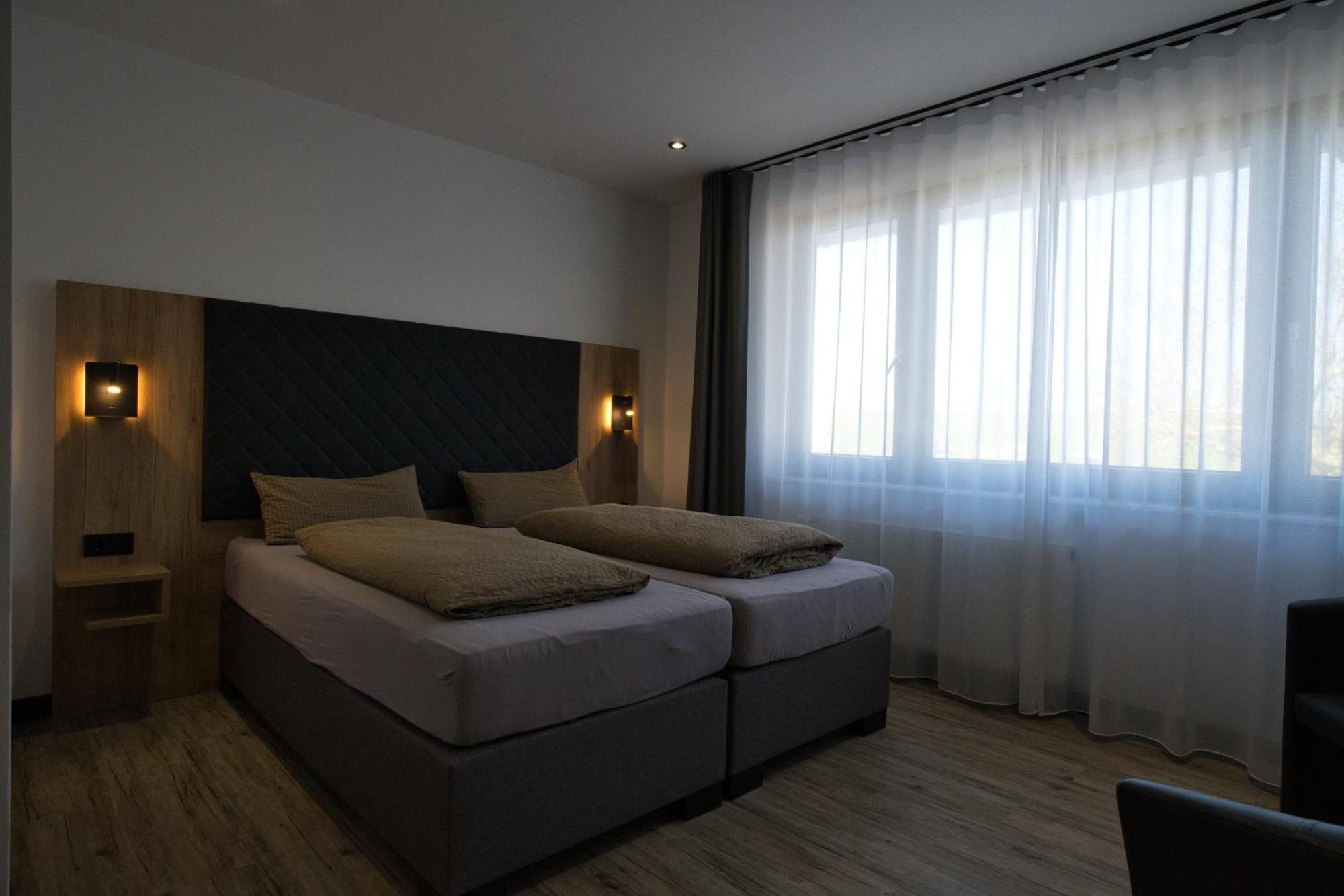 Meerzeit Strandhotel Нойгарлінгерзіль Екстер'єр фото